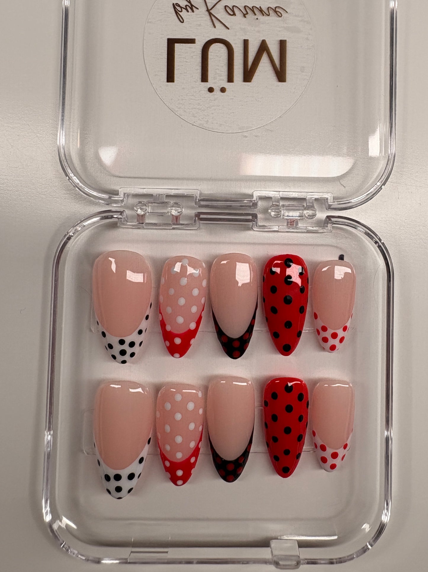 Signature - Trio