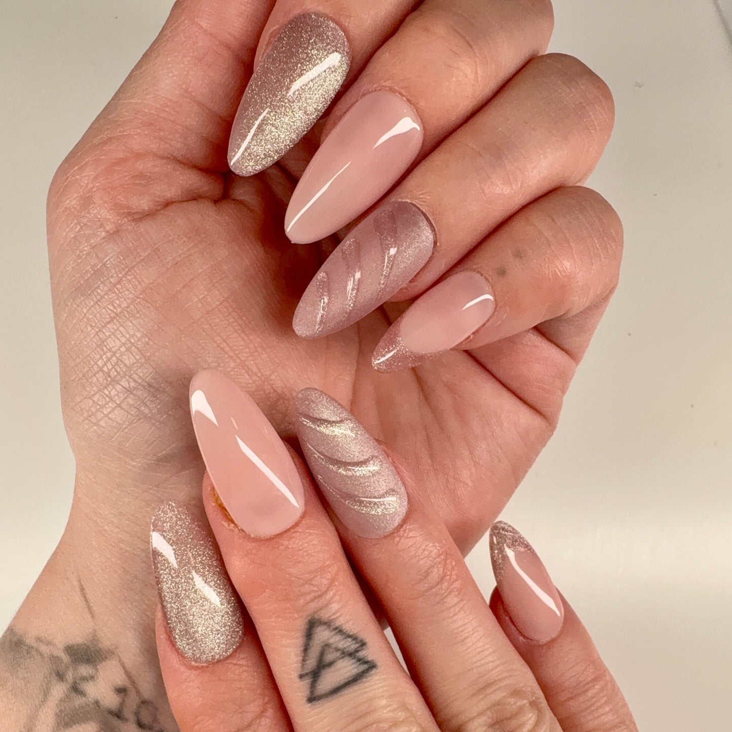 Signature - Aurore