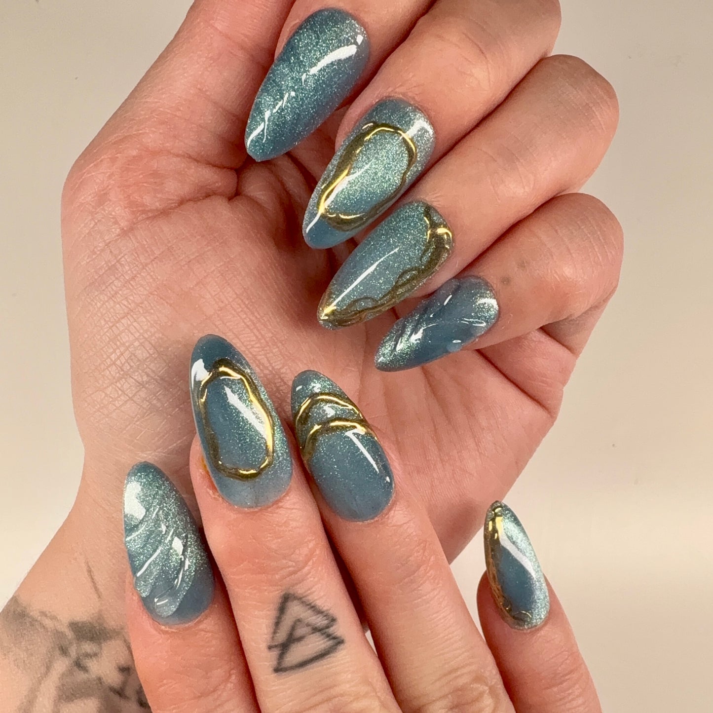 Signature – Luna