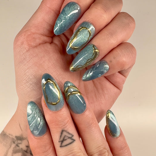 Signature – Luna