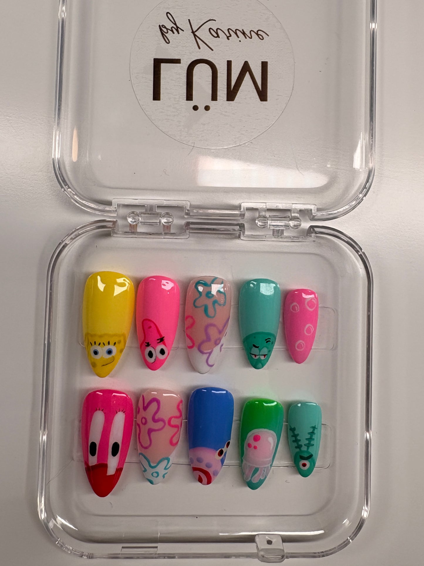 Signature - CARTOON POP